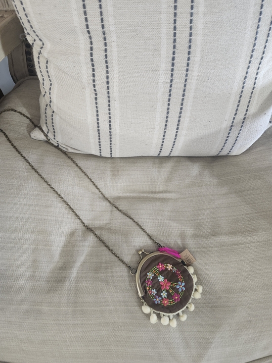 NATURAL LIFE Jewelry - Brand New NATURAL LIFE Festival Necklace Coachella Kisslock